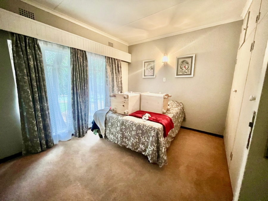5 Bedroom Property for Sale in Protea Park North West